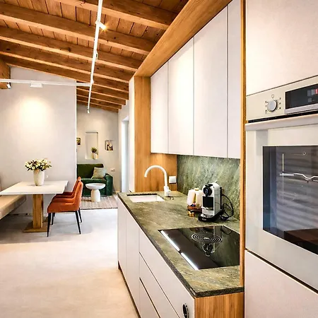 別荘 Penthouse N'1 - Balcony, Sauna & Whirlpool Access クラムザッハ